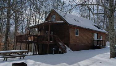 Deluxe Cabin #11 with Hot Tub on Patoka Lake in Southern Indiana - Foto 3