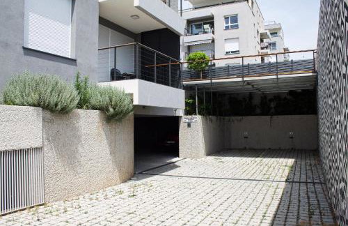 Cozy seaside apartment with private pool & terrace - Foto 3
