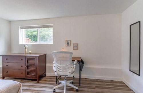 Entire Apt in South Seattle Workspace and Yard - Foto 19