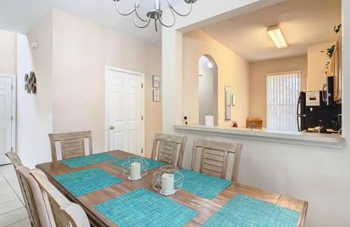 Family Getaway: 4BR Townhome by Old Town - Foto 16