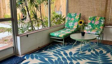 The Beach House Escape - Photo 2, sunbed, Garden view