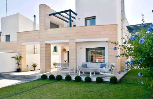 Exclusiva Villa Lujo con piscina privada by Chiclana Dreams - Foto 35