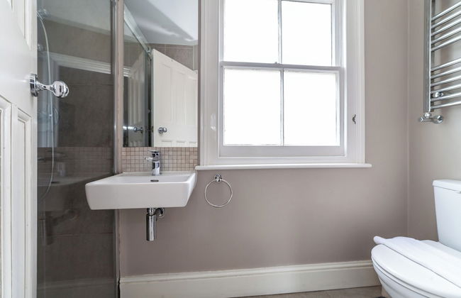 5 Bed Apartment in Hammersmith - Foto 46