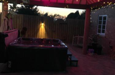 Lincoln Holiday Retreat Lodge with Private Hot Tub - Foto 54