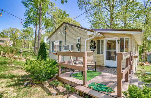 Wooded Cottage with Fire Pit and Boat Parking - Foto 1