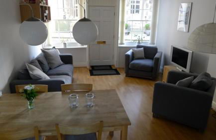 Totters townhouse - Photo 1