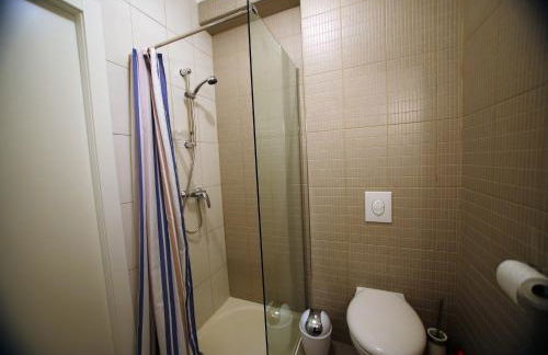 Appartement T2 - Rez-de-Jardin, proche plage et commerces - Foto 4