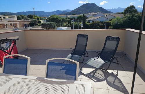 Grand T2 A DEUX PAS DE LA PLAGE LOZARI - Foto 13