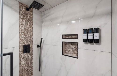 CityLine Group Stay | Near NYC | Private Parking - Foto 27