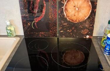 Le 7 - Appartement 2 pièces au calme en bord de rivière, wifi et parking privé gratuit - Foto 6