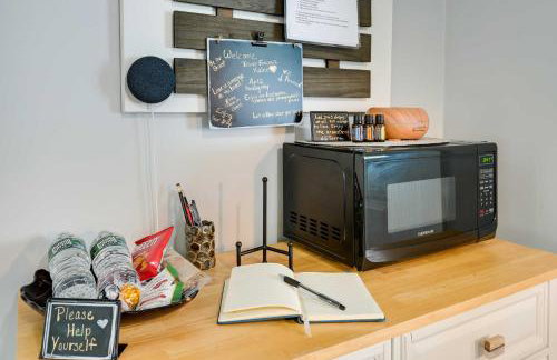 Chic and Central Apartment about 6 Mi to Sebec Lake! - Foto 13