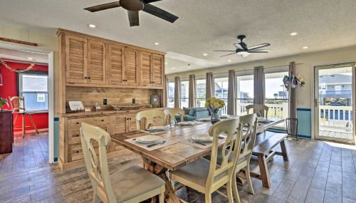 Coastal Home Walk to Holden Beach! - Foto 5