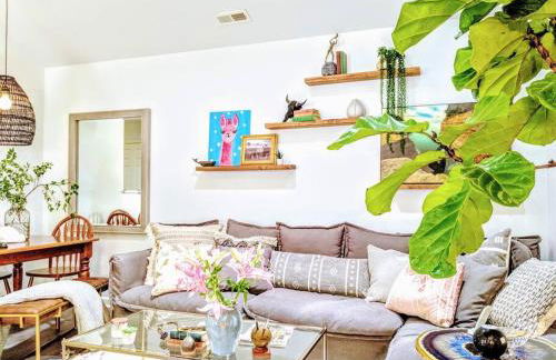 RARE Downtown Matthews walk 2 shops restauraunts hike CLT 2 Bedroom not 3br - Foto 4