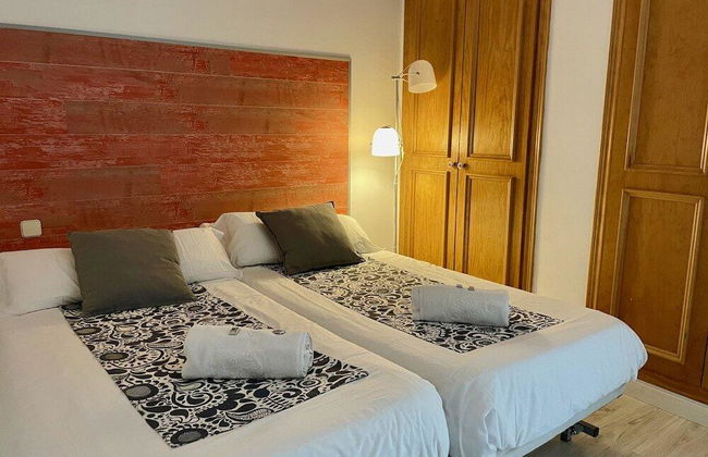 Inside Plaza Sierra Nevada - Foto 3