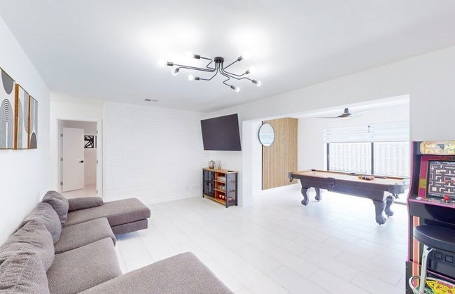 Casa Lucia 5br Home W/ Pool Near Hard Rock Casino 5 Bedroom Home - Photo 17