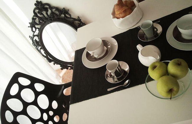 Villa Venice Movie - Photo 38