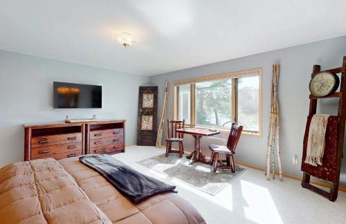 The 19th Hole Lakeside - Photo 16