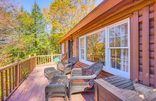 Andover Cabin Retreat with Hot Tub and Fireplace! - Foto 29