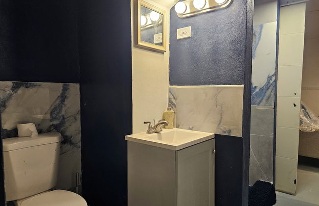 The Landmark Apartment - Photo 23