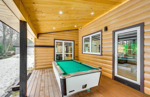 Porch and 1-Acre Yard White Mountains Hideaway - Foto 21