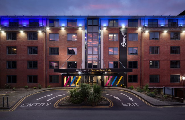 Roomzzz Nottingham City - Foto 1