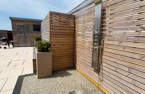 Fabulous Beach Front Holiday Location - Pass the Keys - Photo 29