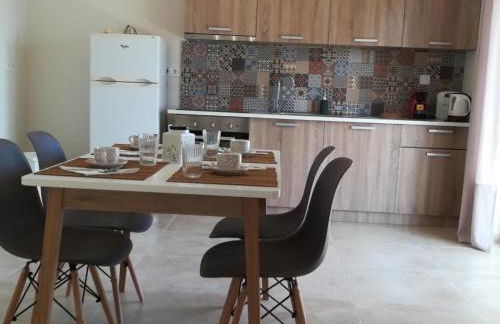 Comfortable Apartment Close to the Airport - Photo 11