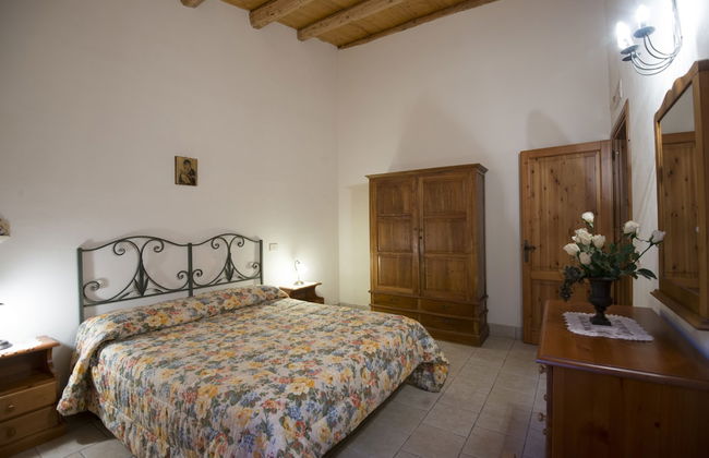 Agriturismo Borgo degli Ulivi - Photo 3