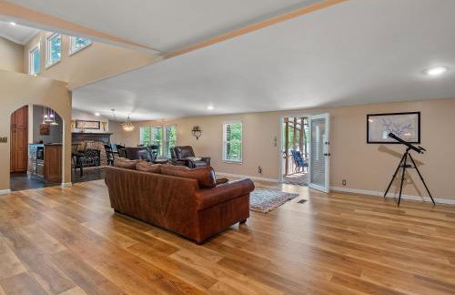 Rocking W - Screened In Porch And Lakeside Fire Pit! - Foto 9