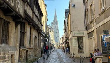 Le Nid dHistoire avec vue sur la cathédrale - Photo 2