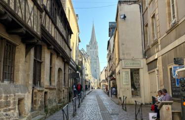 Le Nid dHistoire avec vue sur la cathédrale - Photo 2