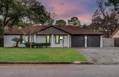 4-BD Mid-Modern Century with Firepit & Playground - Foto 37