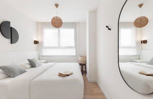 Port Forum Apartments by Olala Homes - Photo 17