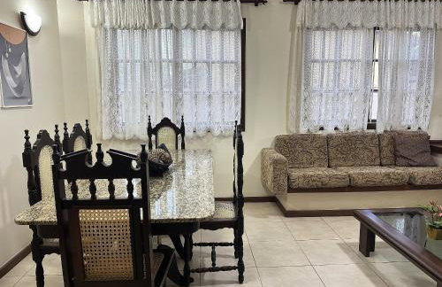 Casarão com quintal na quadra da praia | ROCM1217 - Foto 6
