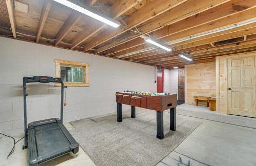 Family-Friendly Tyrone Cabin with Deck Near Hiking - Foto 17