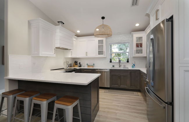 Waterfront Luxury Home With Pool And Boat Dock 3 Bedroom Home by RedAwning - Foto 7