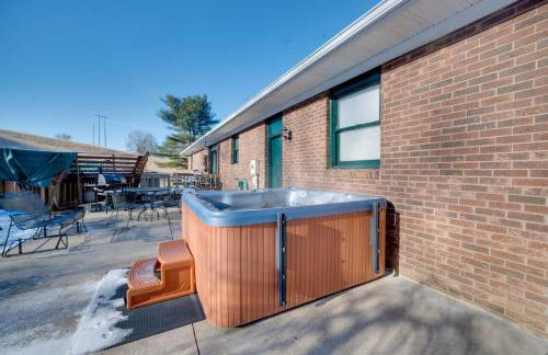 5-Acre Hocking Hills Hideaway! Pet-Friendly Home - Foto 3