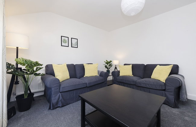 JOIVY Beautiful 2-Br Mews Home, Near Princes Street - Foto 1