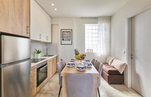 New cozy apartments in Crete Coast with pool and dining area - Photo 7