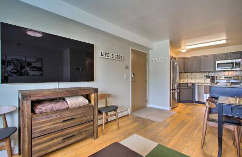 Cozy Montana Condo with Walk to Big Sky Resort! - Foto 6