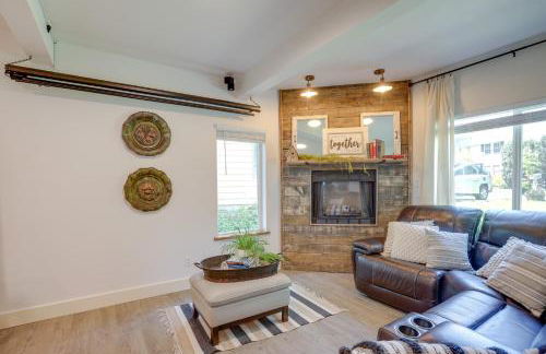 Farmhouse with Private Hot Tub Less Than 1 Mile to Birch Bay - Foto 7