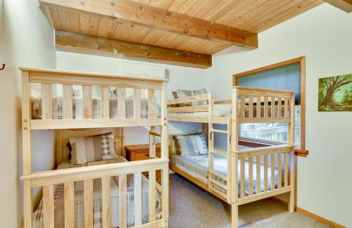 Peaceful Mt Hood Cabin with Hot Tub and Fire Pit! - Foto 16