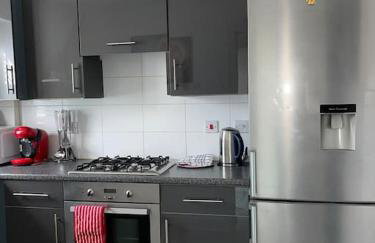 Crescent 2 Bedroom Apartment - Foto 11