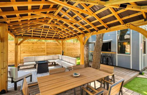 Lone Star Luxe - Heated Pool - Game room - Mini-Golf & Bar - Foto 53