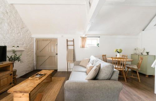 Snug Cotswolds Farm Cottage - The Henloft - Foto 39