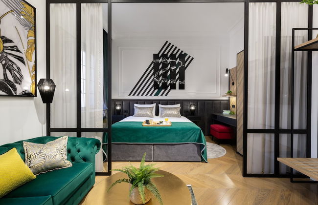 DeZign Apartments - Photo 22