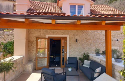 Hidden Heritage - Photo 20