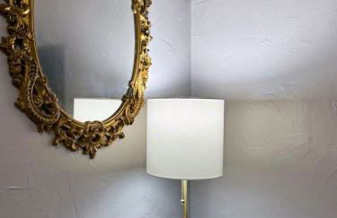 Comfy, Close to Downtown with Lake & Lift Bridge Views - Foto 21