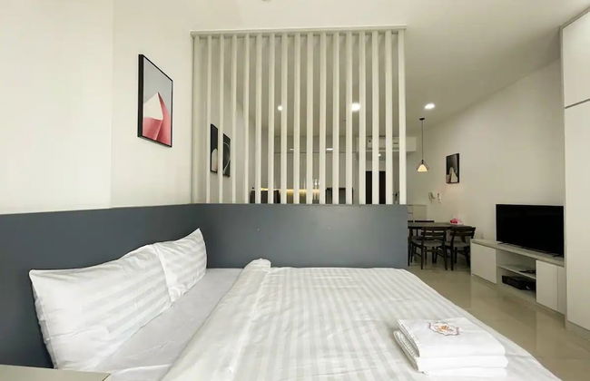 Sunrise City View Apartment - Photo 10