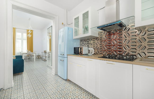 Yellow Apartment in Bytom by Renters - Foto 12